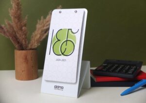 چاپ تقویم اختصاصی 10 تقویم رومیزی اختصاصی3