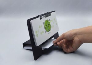 چاپ تقویم اختصاصی 12 تقویم رومیزی اختصاصی